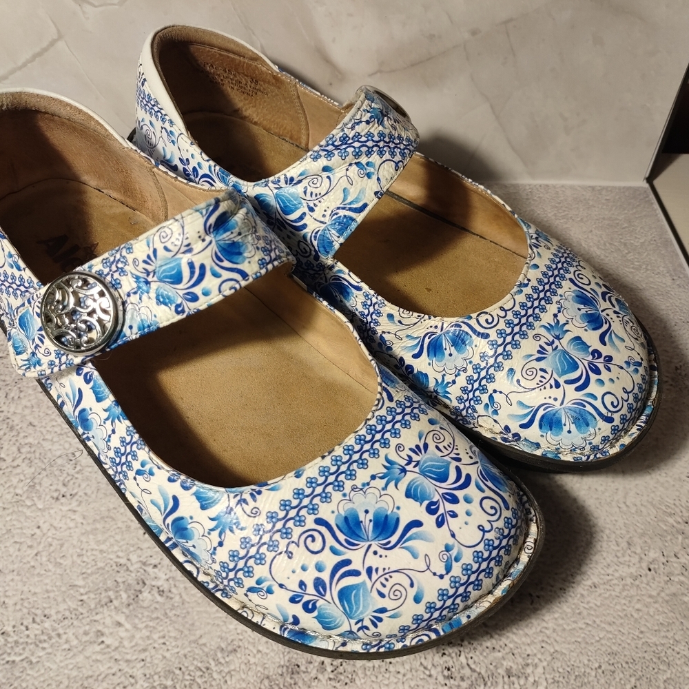 Alegria Floral Mary Jane Nurse Platform Shoes - White and Blue